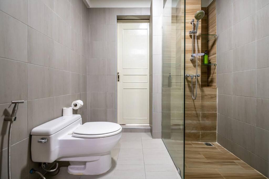 At Nana-5Bed, City Center, Nana Bts, Mbk, Central World, Siam Bangkok Exteriör bild