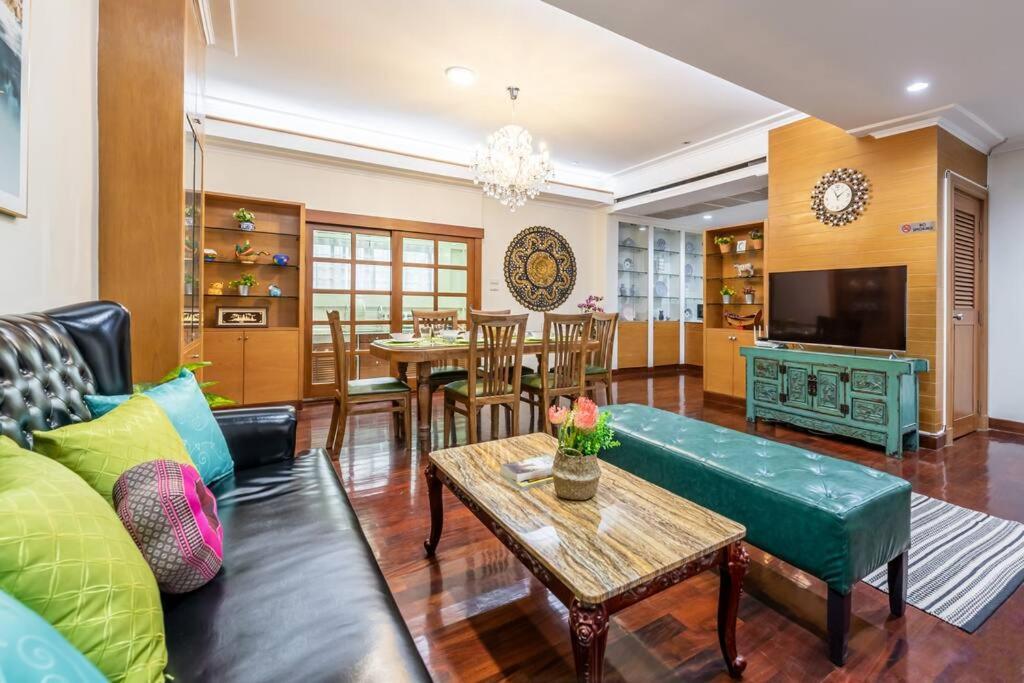 At Nana-5Bed, City Center, Nana Bts, Mbk, Central World, Siam Bangkok Exteriör bild