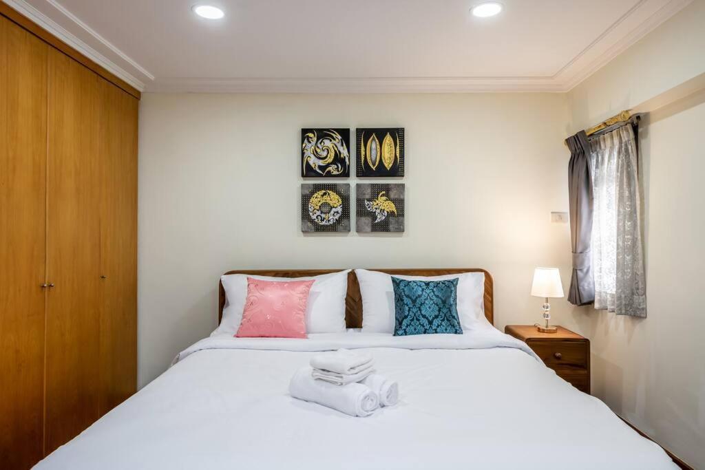 At Nana-5Bed, City Center, Nana Bts, Mbk, Central World, Siam Bangkok Exteriör bild