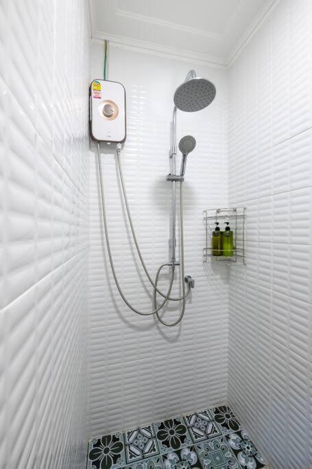 At Nana-5Bed, City Center, Nana Bts, Mbk, Central World, Siam Bangkok Exteriör bild